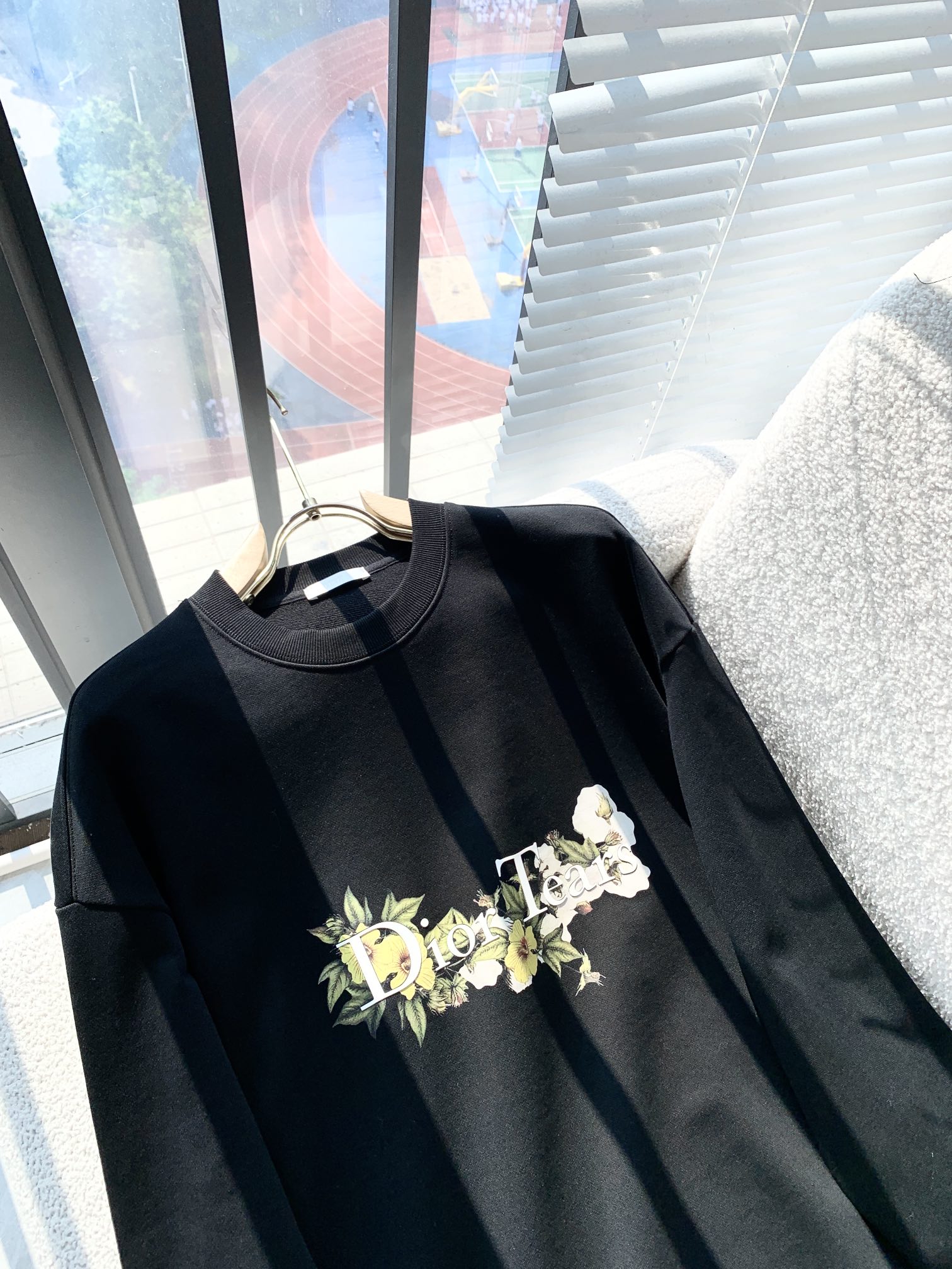 ディオール「Dior」エンブレム プルオーバー スウェットシャツ