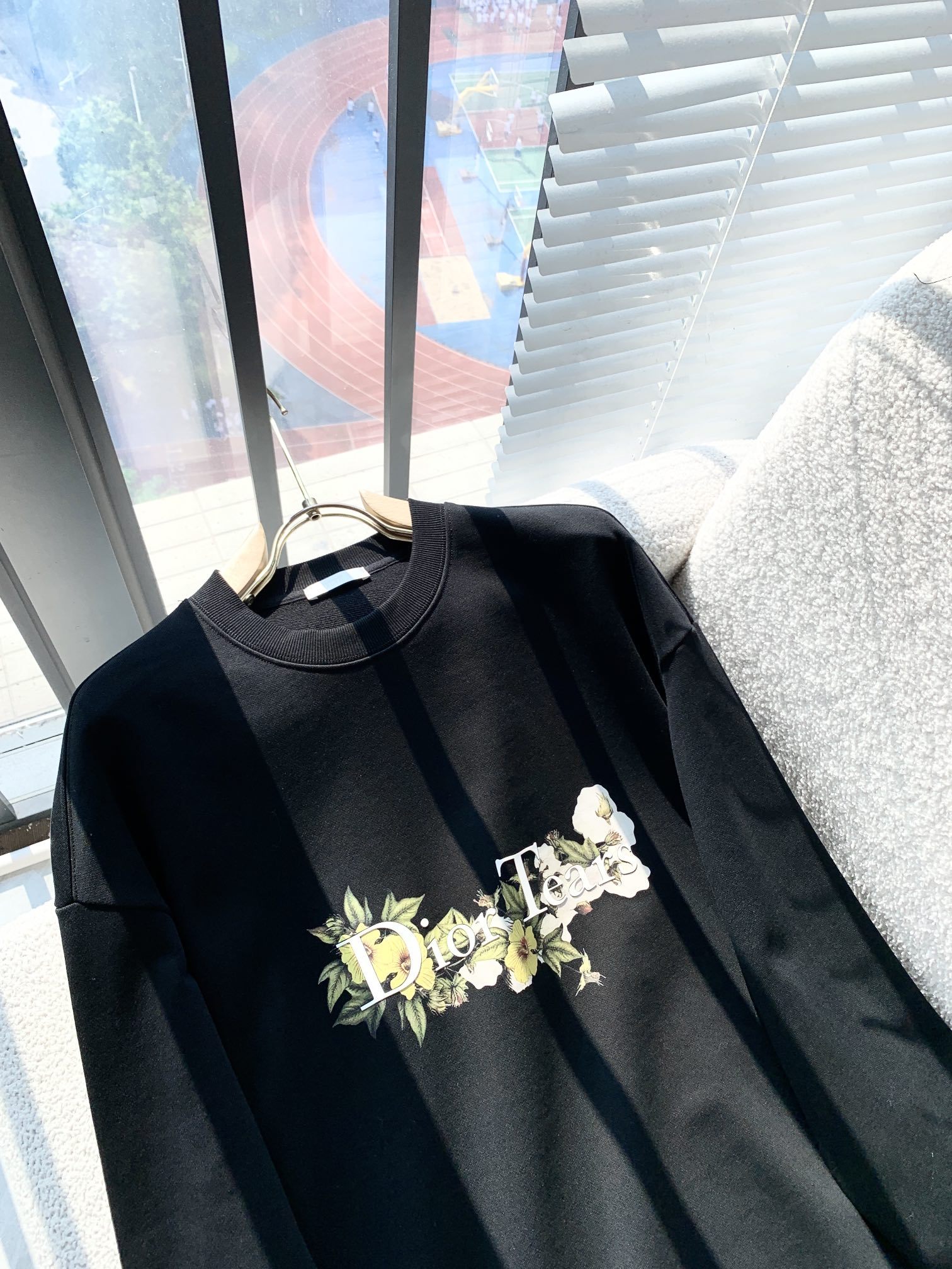 ディオール「Dior」エンブレム プルオーバー スウェットシャツ