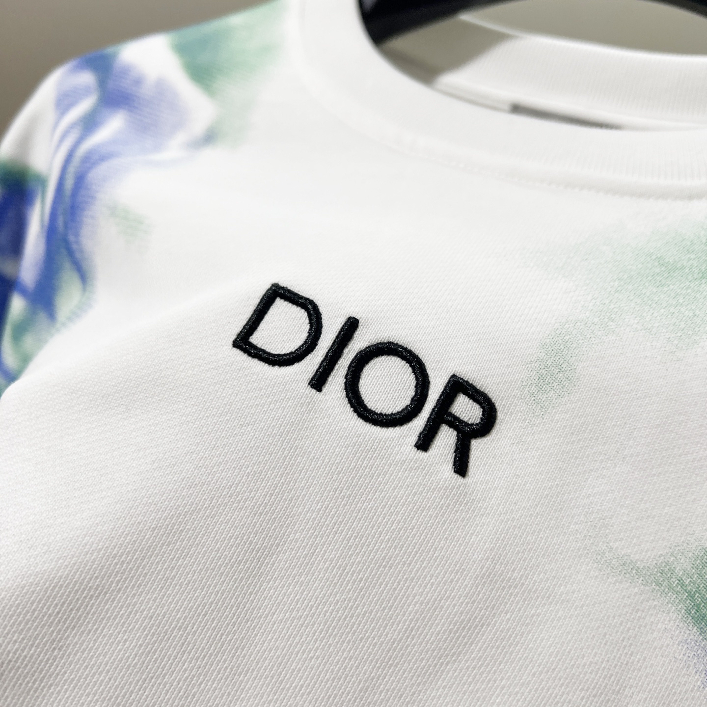 ディオール「Dior」エンブレム 刺繍 スウェットシャツ