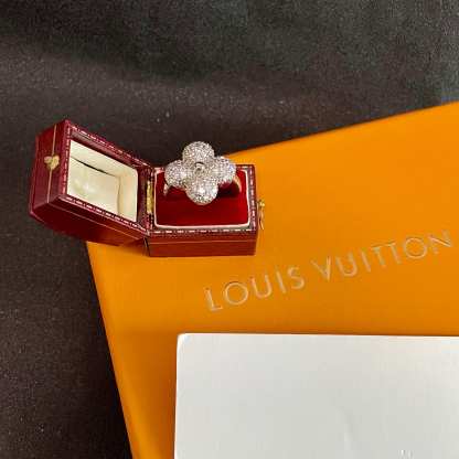 ルイ・ヴィトン「Louis Vuitton」Le Damier de Louis Vuitton ダイヤモンド リング
