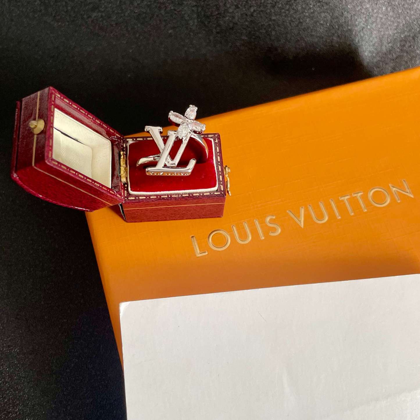 ルイ・ヴィトン「Louis Vuitton」Diamonds Pavé リング