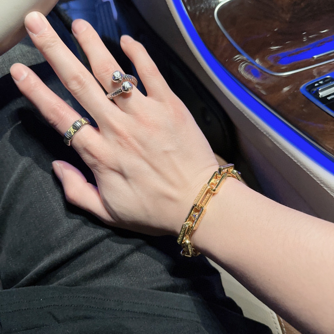 ルイ・ヴィトン「Louis Vuitton」Le Damier de Louis Vuittonリング