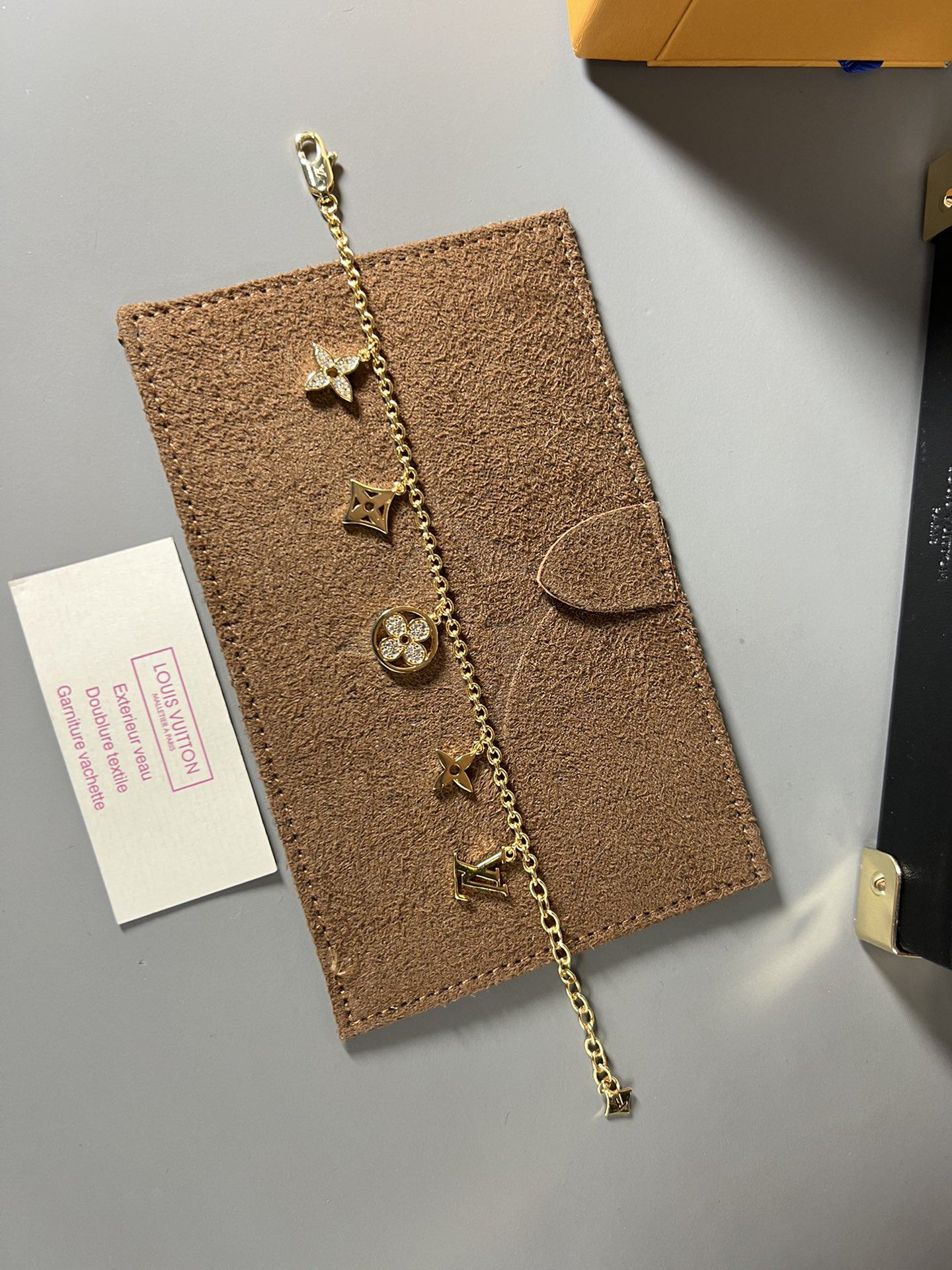ルイ・ヴィトン「Louis Vuitton」CIRDELサーゼルシャンパン クリスタル バングル