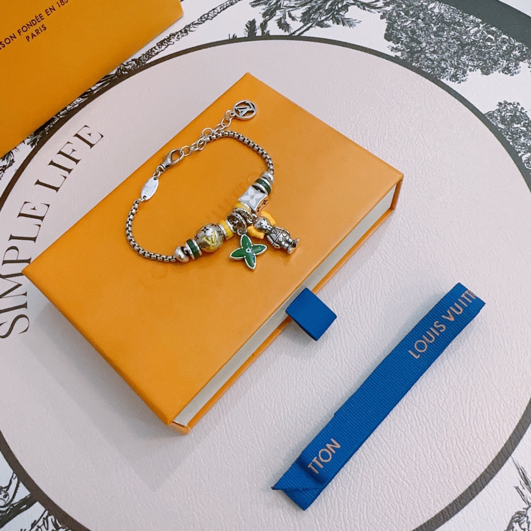 ルイ・ヴィトン「Louis Vuitton」RECYCLED ブレスレット