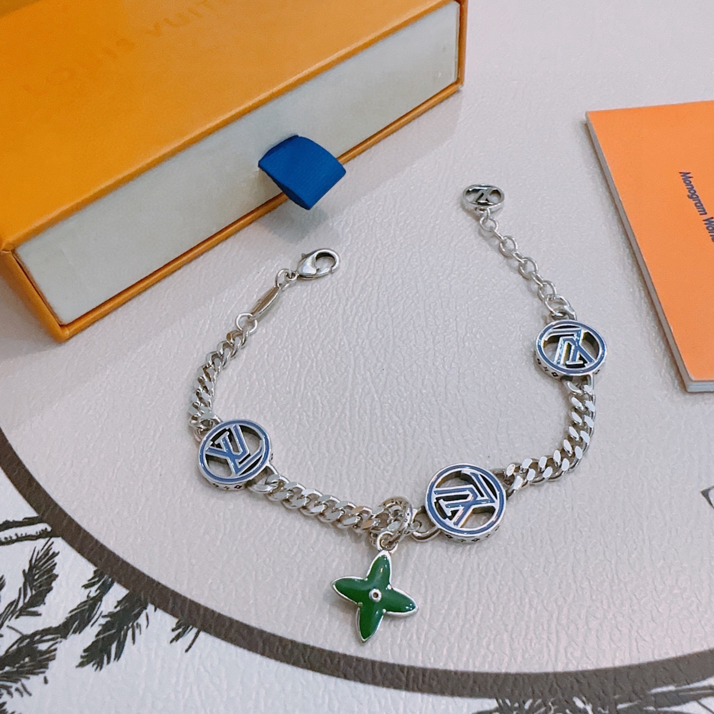 ルイ・ヴィトン「Louis Vuitton」Le Damier ブレスレット