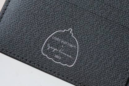 ルイ・ヴィトン「Louis Vuitton」LV x YK ポルトフォイユ･マルコ