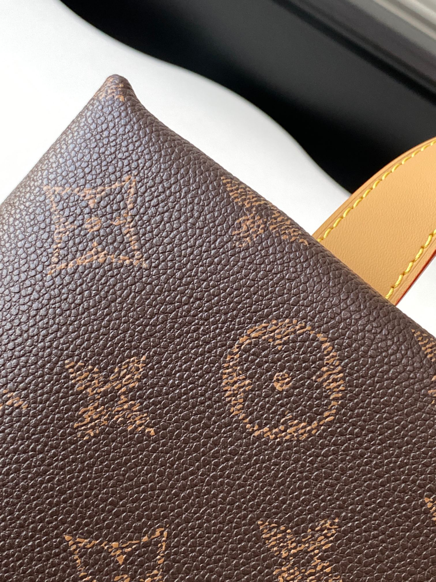 ルイ・ヴィトン「Louis Vuitton」