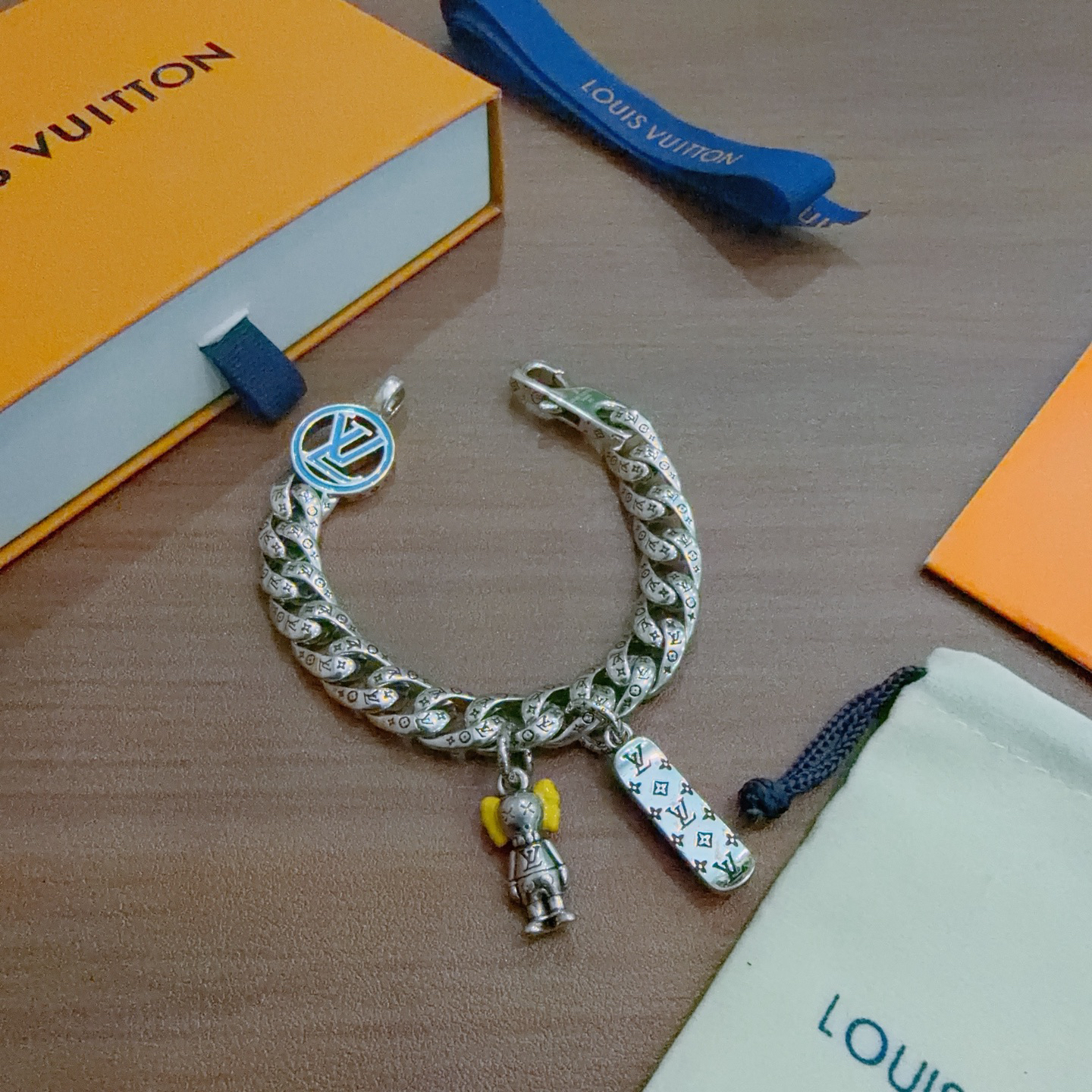 ルイ・ヴィトン「Louis Vuitton」ヴィンテージシルバースタイル ブレスレット