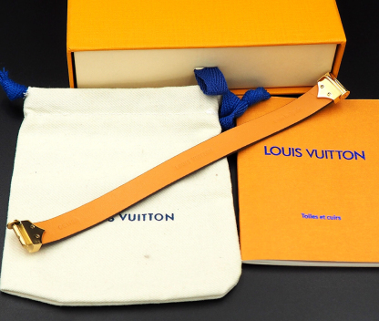 ルイ・ヴィトン「Louis Vuitton」Circle レザーブレスレット