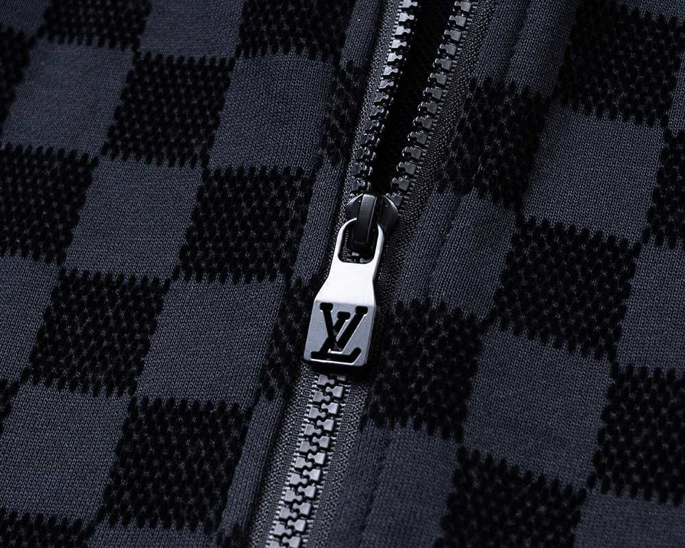 ルイ・ヴィトン「Louis Vuitton」フード付きトレーナー