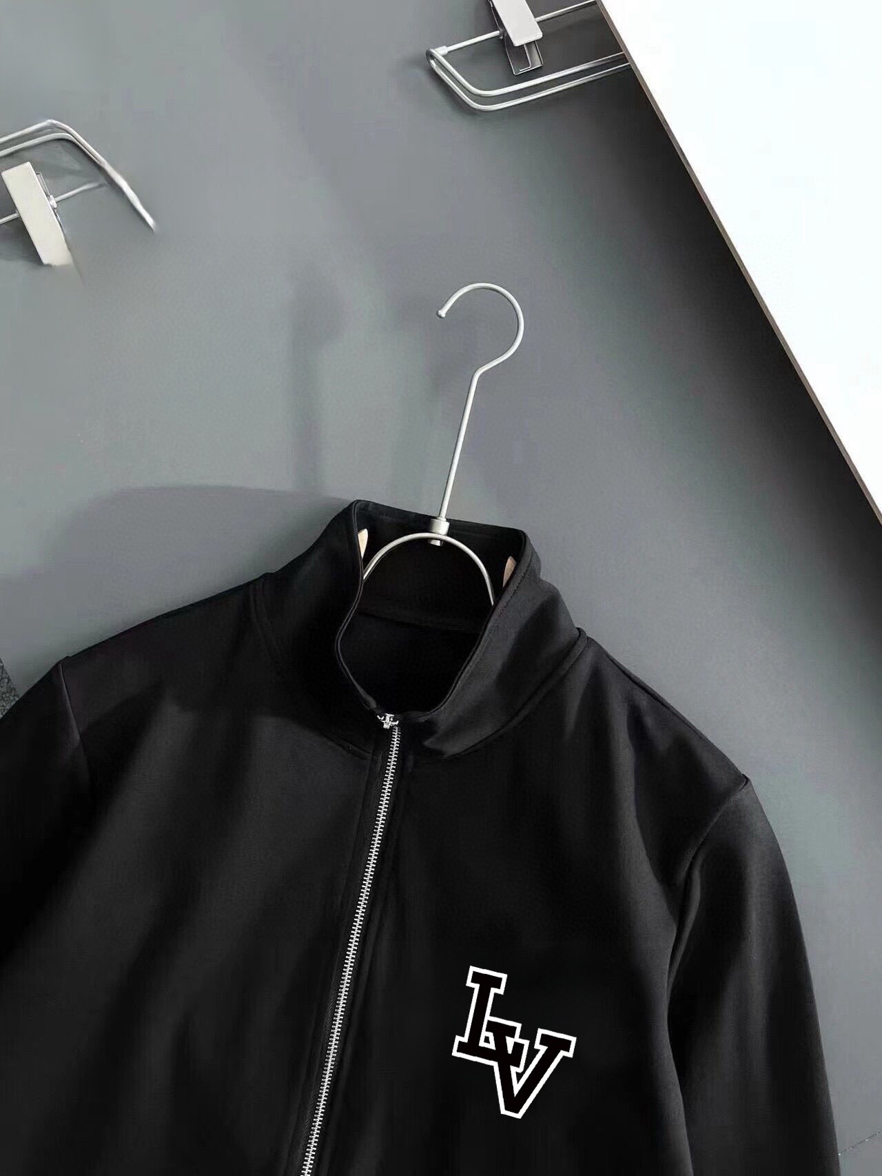 ルイ・ヴィトン「Louis Vuitton」2025 秋冬コレクション トレーナーセットアップ 