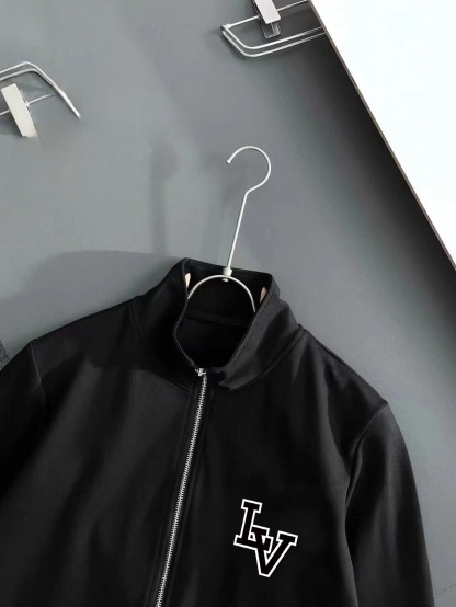 ルイ・ヴィトン「Louis Vuitton」2025 秋冬コレクション トレーナーセットアップ 