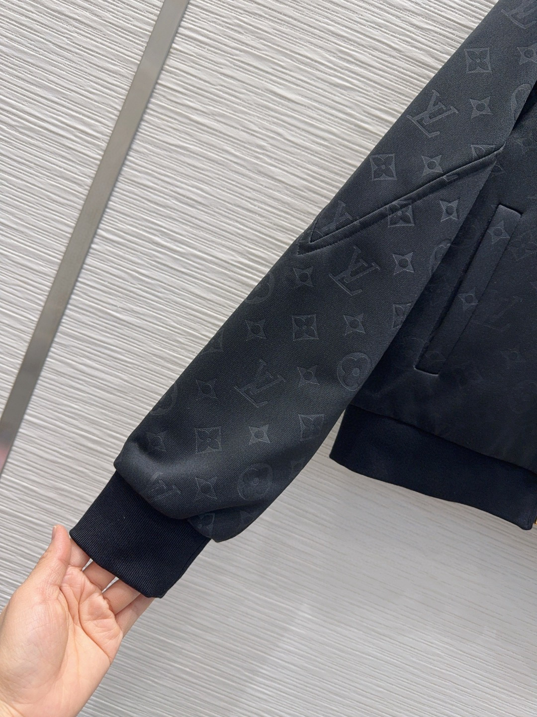 ルイ・ヴィトン「Louis Vuitton」Monogram フード付きスウェットシャツ & ジョガーパンツ セット