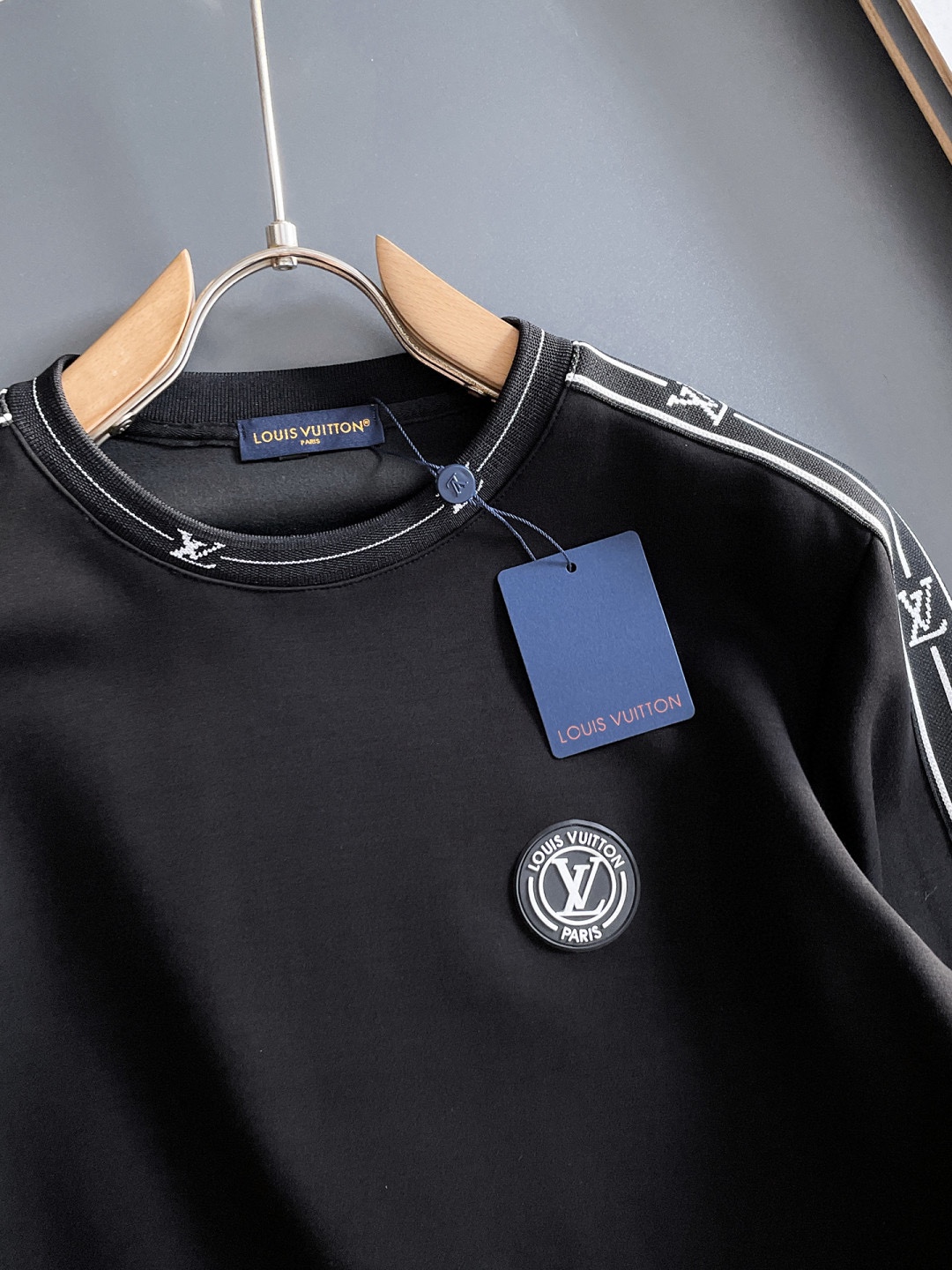 ルイ・ヴィトン「Louis Vuitton」2025秋冬 メンズ スポーツウェア セットアップ