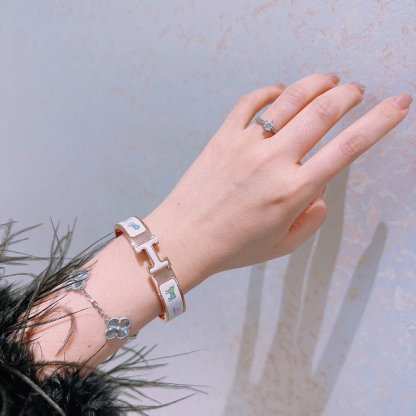 エルメス「Hermès」カドリュール ブレスレット