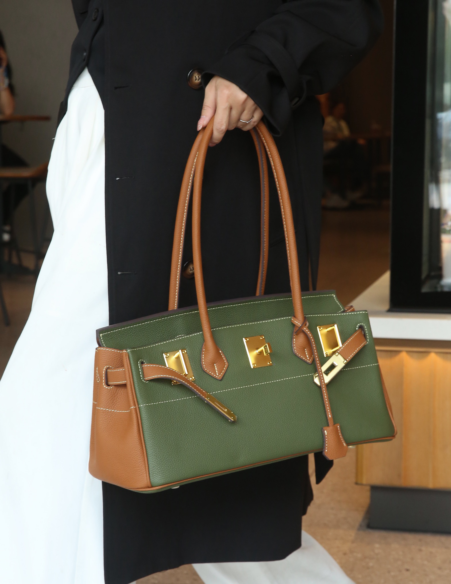 エルメス「Hermès」プラム バッグ ショルダーバッグ