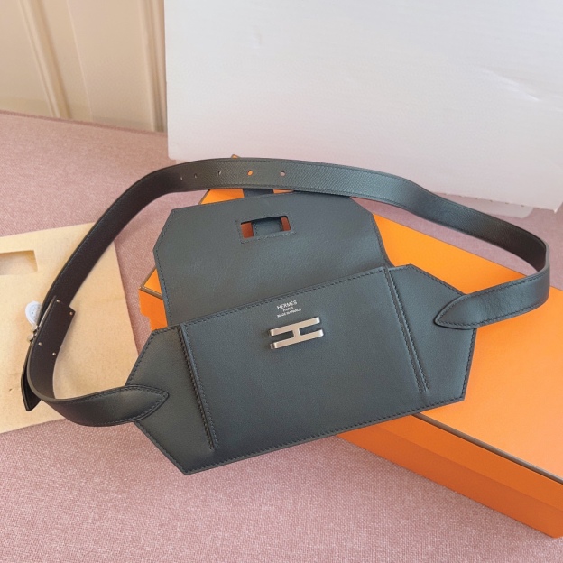 エルメス「Hermès」エラン ポケット 24ベルトポーチ