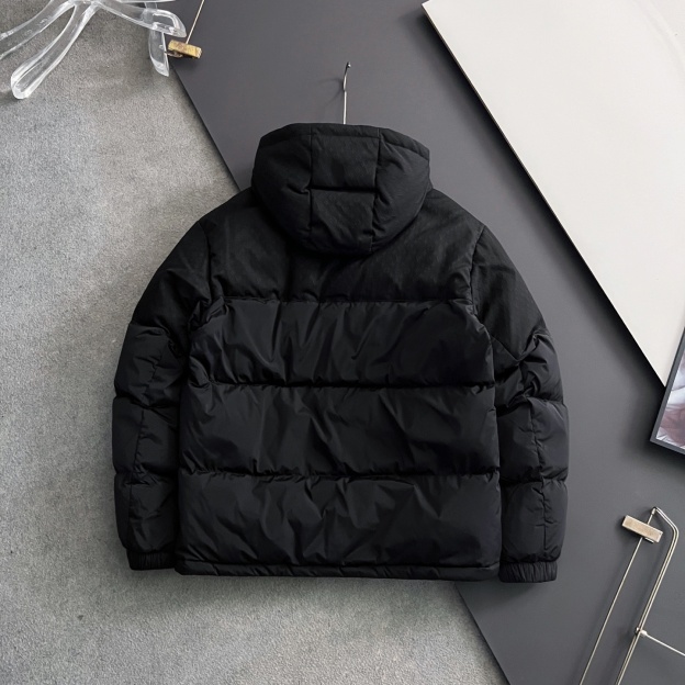 エルメス「Hermès」ダウンジャケット