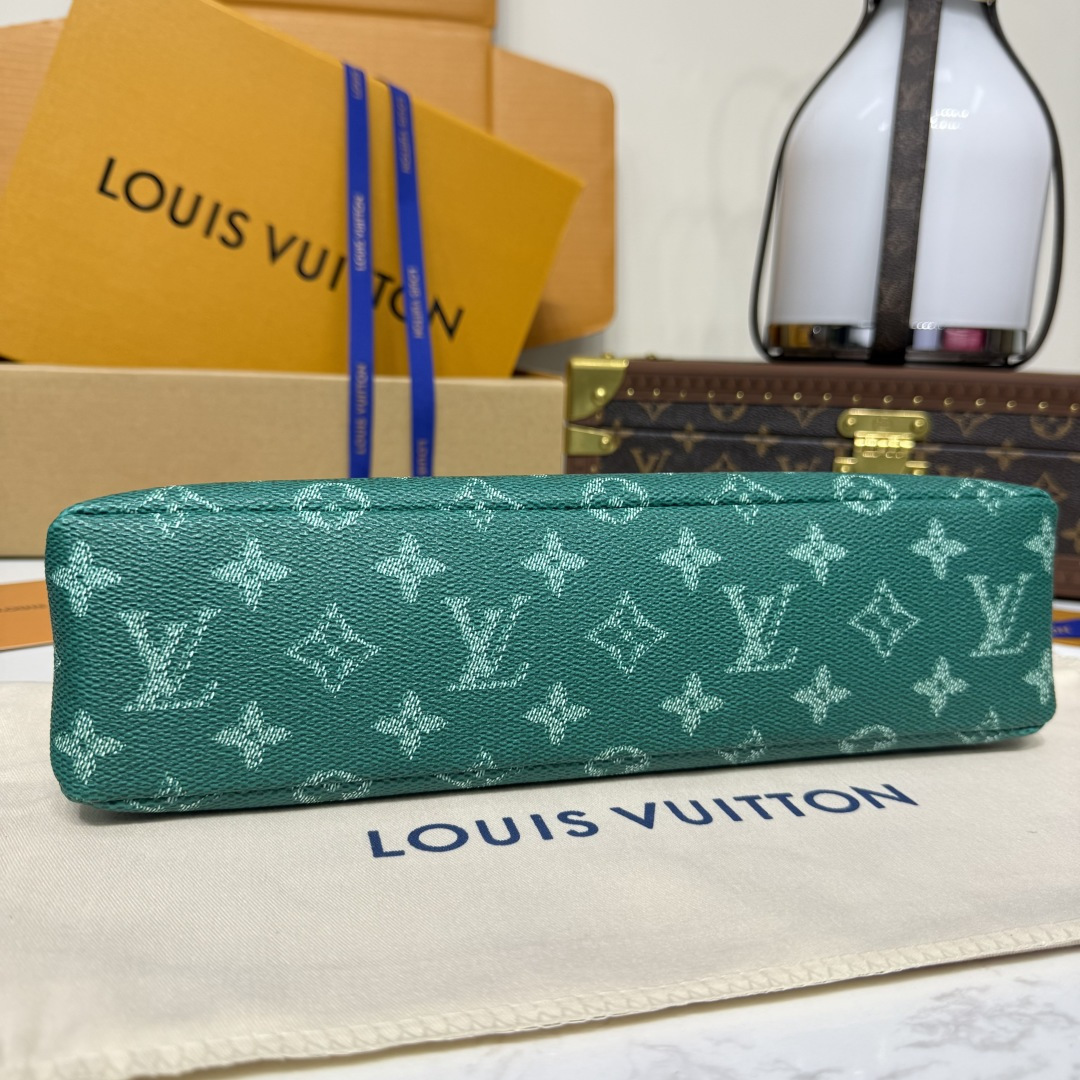 ルイ・ヴィトン「Louis Vuitton」ポシェット ボヤージュ スープル クラッチバッグ