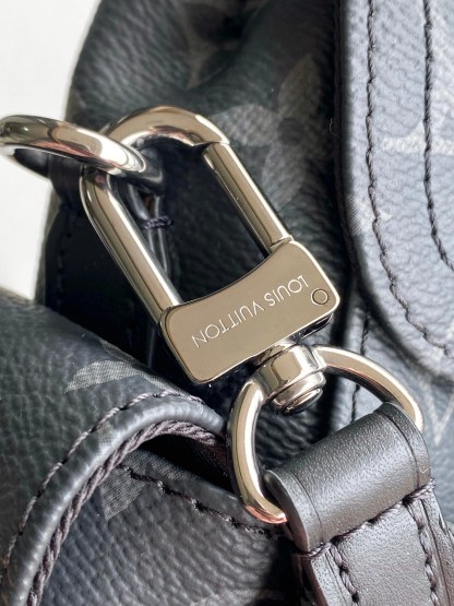 ルイ・ヴィトン「Louis Vuitton」 Nano Christopher ショルダーバッグ