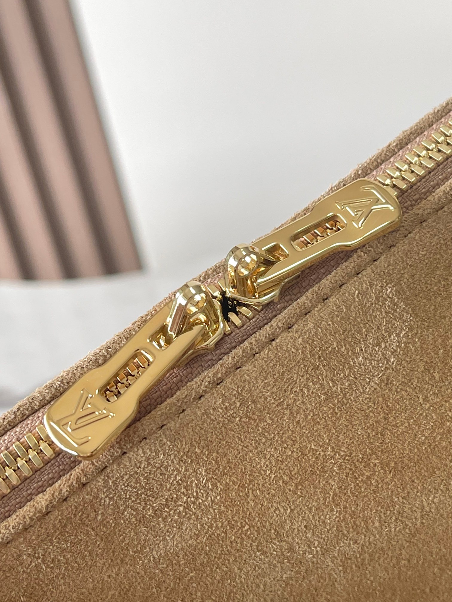 ルイ・ヴィトン「Louis Vuitton」エクスプレス MM ハンドバッグ