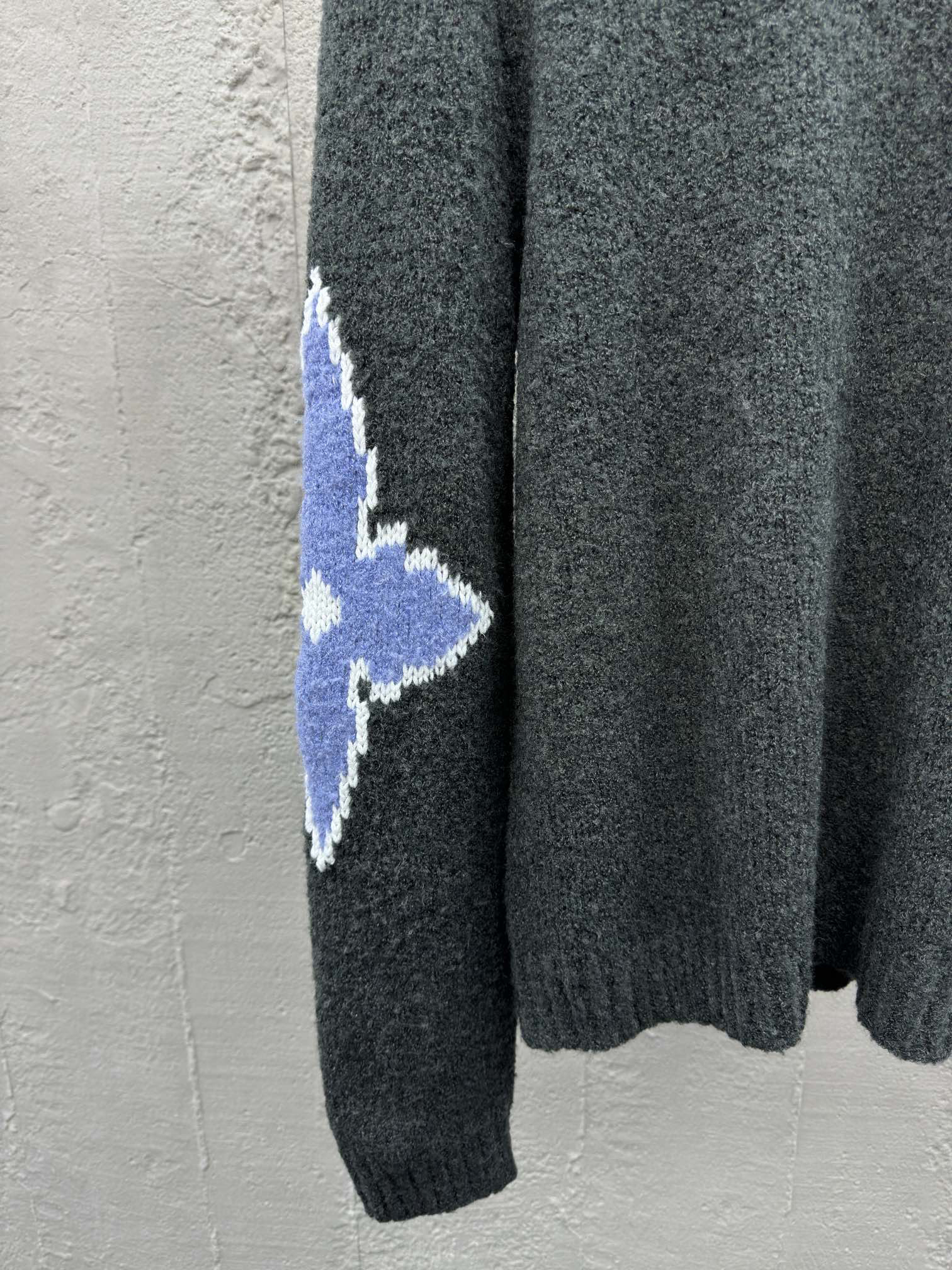 ルイ・ヴィトン「Louis Vuitton」クローバーモチーフ ニットセーター