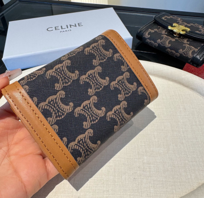 セリーヌ「Celine」エンベロップ チェーンウォレット 長財布