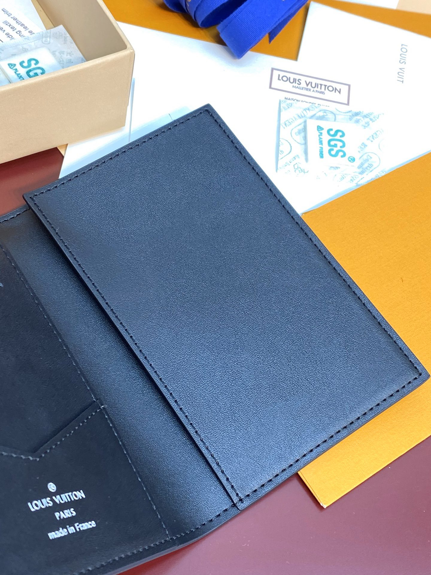 ルイ・ヴィトン「Louis Vuitton」パスポートカバー クーヴェルテュール･パスポール NM