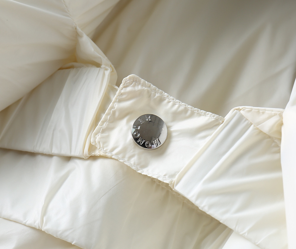 モンクレール「Moncler」Grenoble 2025秋冬ダウンジャケット