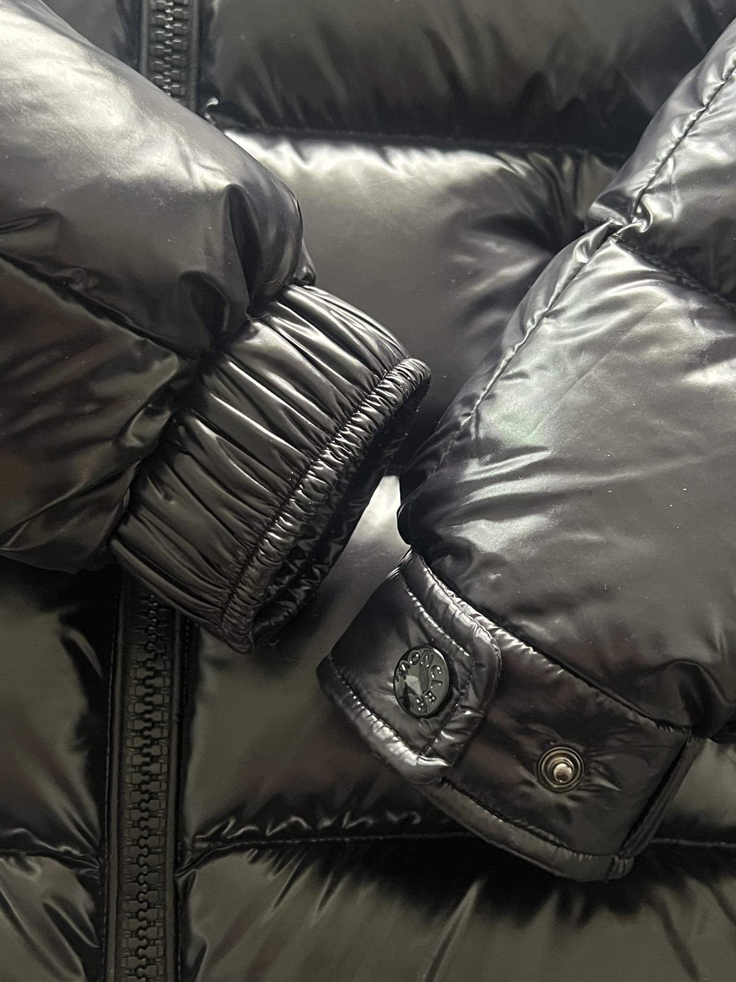 モンクレール「Moncler」Maire ホッデッド ダウンジャケット