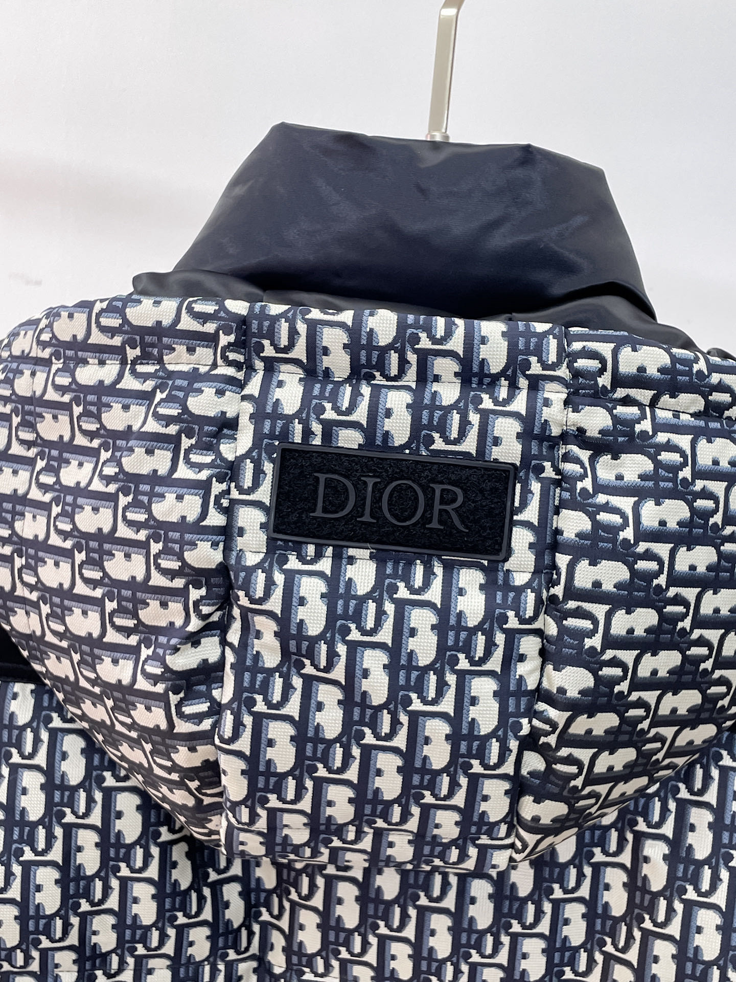 ディオール「Dior」ダウンジャケット