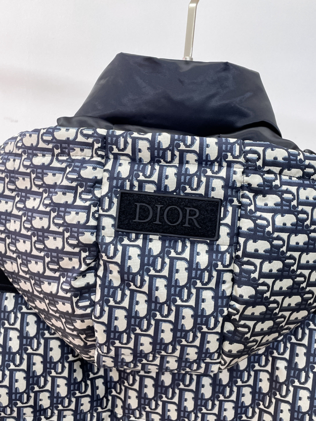 ディオール「Dior」ダウンジャケット