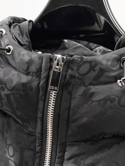 ディオール「Dior」ダウンジャケット