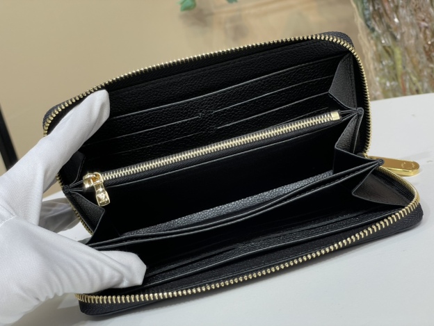 ルイ・ヴィトン「Louis Vuitton」LV × TM ジッピー･ウォレット