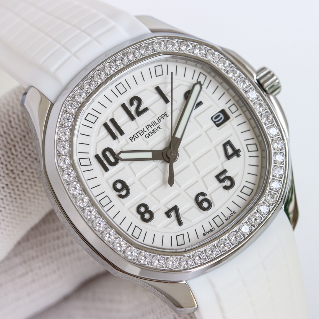 パテック フィリップ「Patek Philippe」アクアノート ルーチェ 5268R 38.8MM