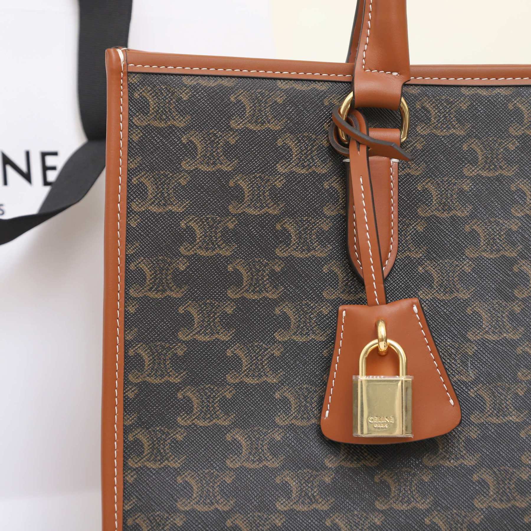 セリーヌ「Celine」CABAS TRIOMPHE モノグラム トートバッグ