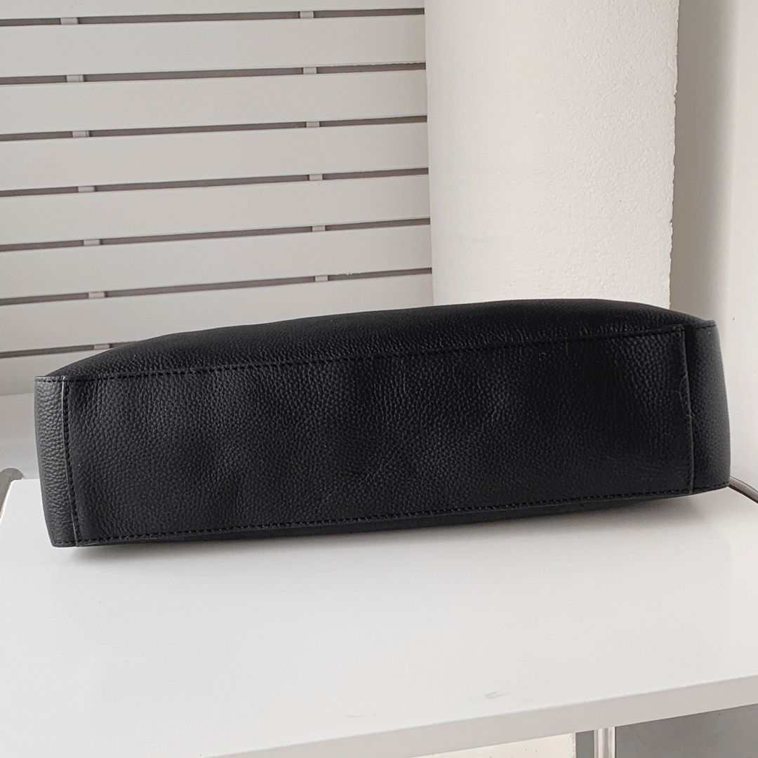 コーチ「Coach」メンズフルレザー ビジネスバッグ