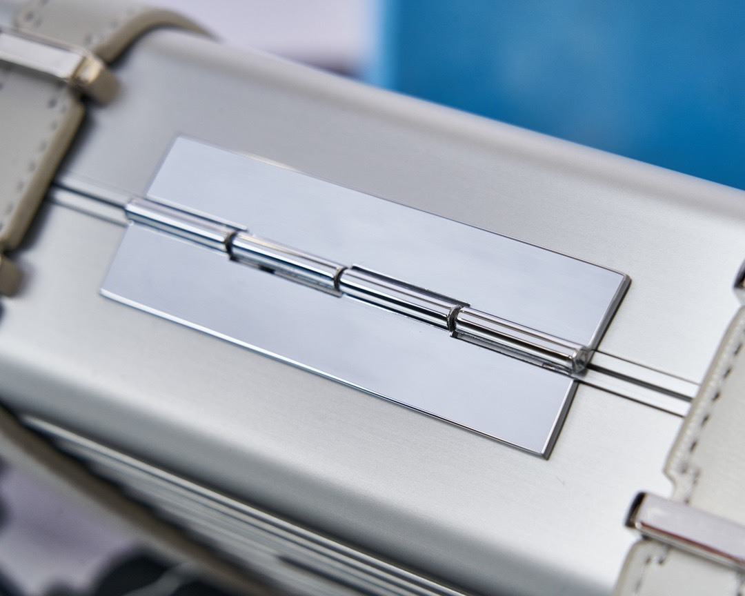 「コラボモデル」DIOR & RIMOWA ミニトランク バッグ