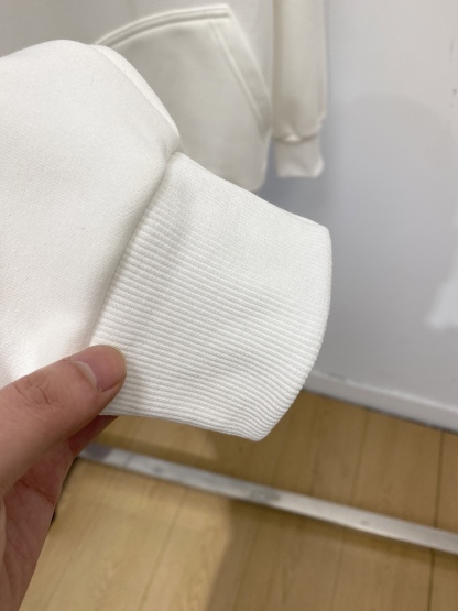 エルメス「Hermès」スウェットプルオーバー