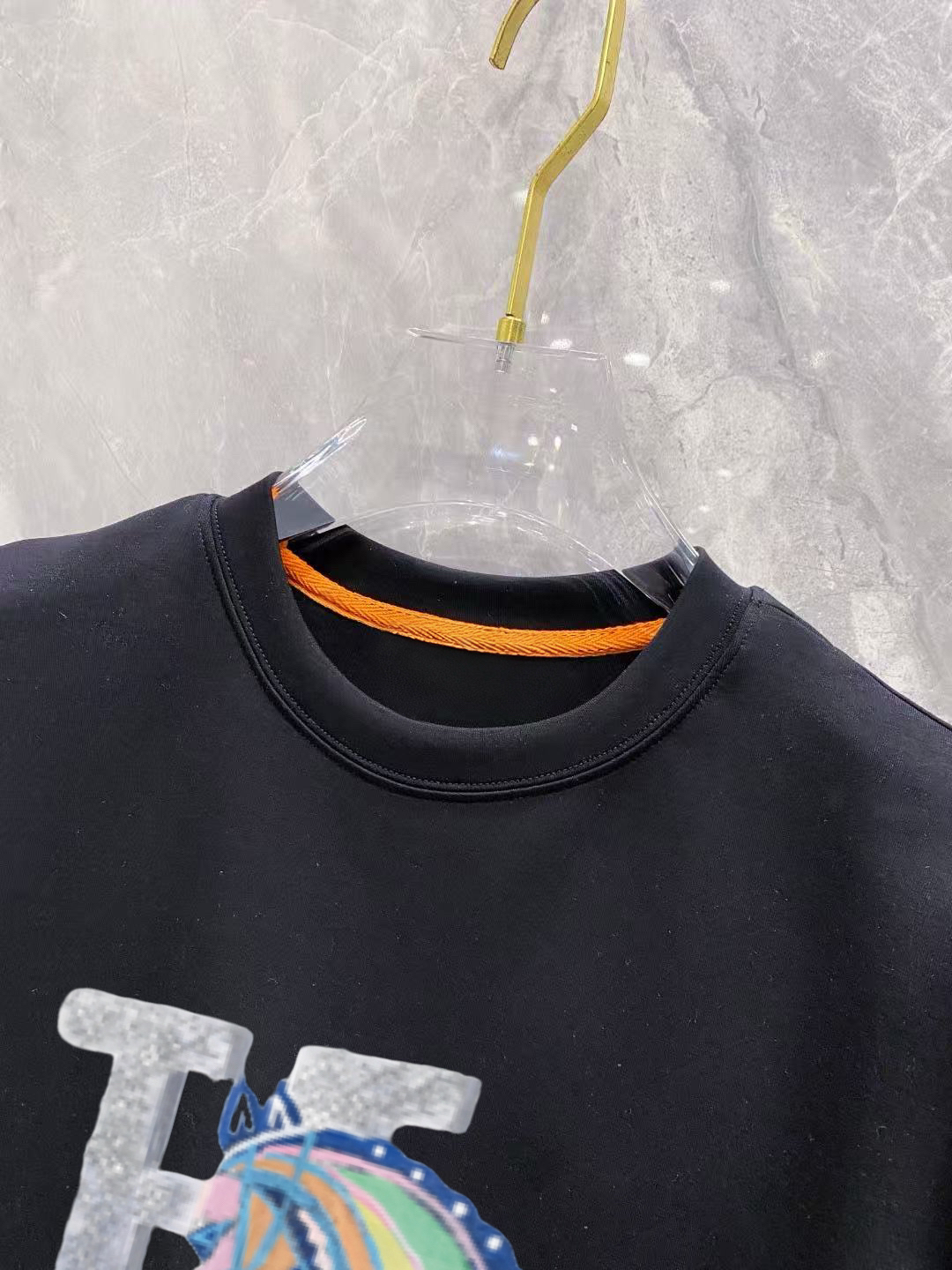 エルメス「Hermès」刺繍Tシャツ