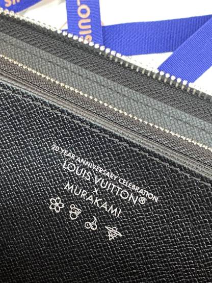 ルイ・ヴィトン「Louis Vuitton」LV × TM ジッピー･ウォレット