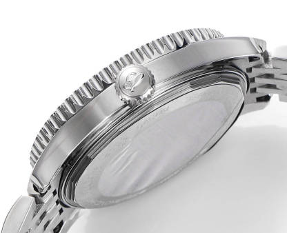ブライトリング［Breitling］ブライトリング ナビタイマー  本格的なパイロットウォッチ41MM