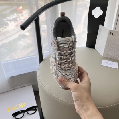 ディオール「Dior」B30 24SS ヘビーデューティーレトロ スニーカー
