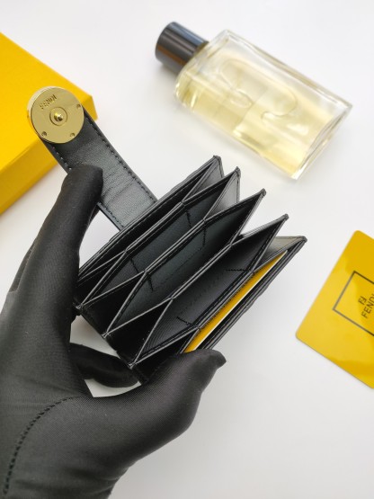 フェンディ「Fendi」フェンディ F is Fendi カードケース / カードホルダー