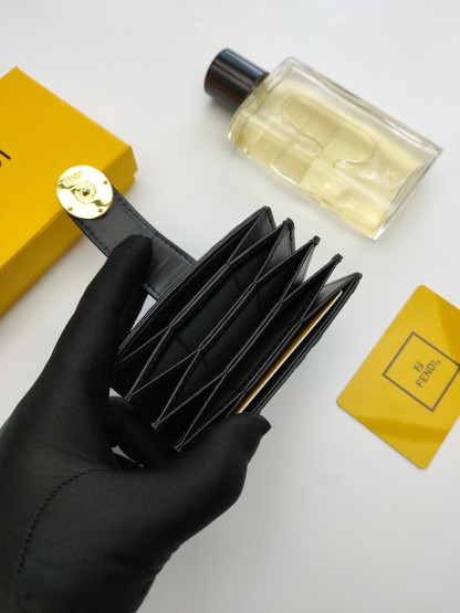 フェンディ「Fendi」フェンディ F is Fendi カードケース / カードホルダー