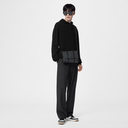 LOUIS VUITTON（ルイヴィトン）ソフトトランクウォレット