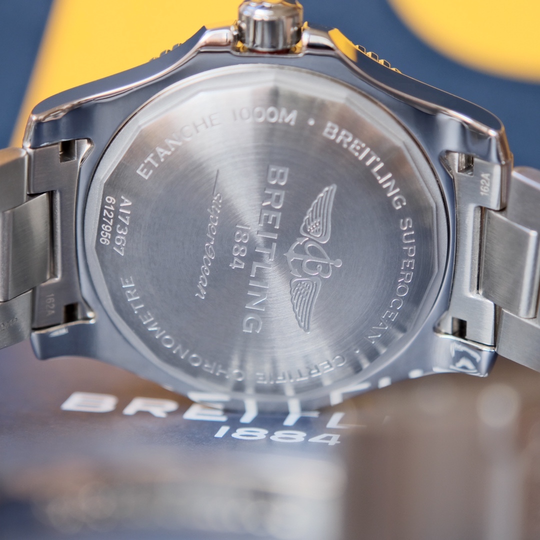 ブライトリング［Breitling］【新入荷】ブライトリング オリジナル クロノマット42MM