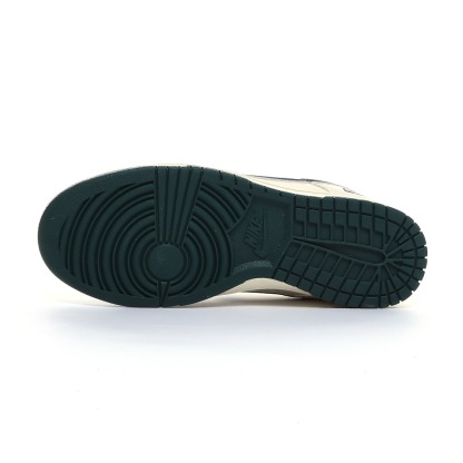 「コラボモデル」Supreme x NikeSB Dunk Lowスニーカー
