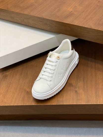 ルイ・ヴィトン「Louis Vuitton」ルイ・ヴィトン シルクカーフスキン スニーカー / ユニセックススポーツシューズ