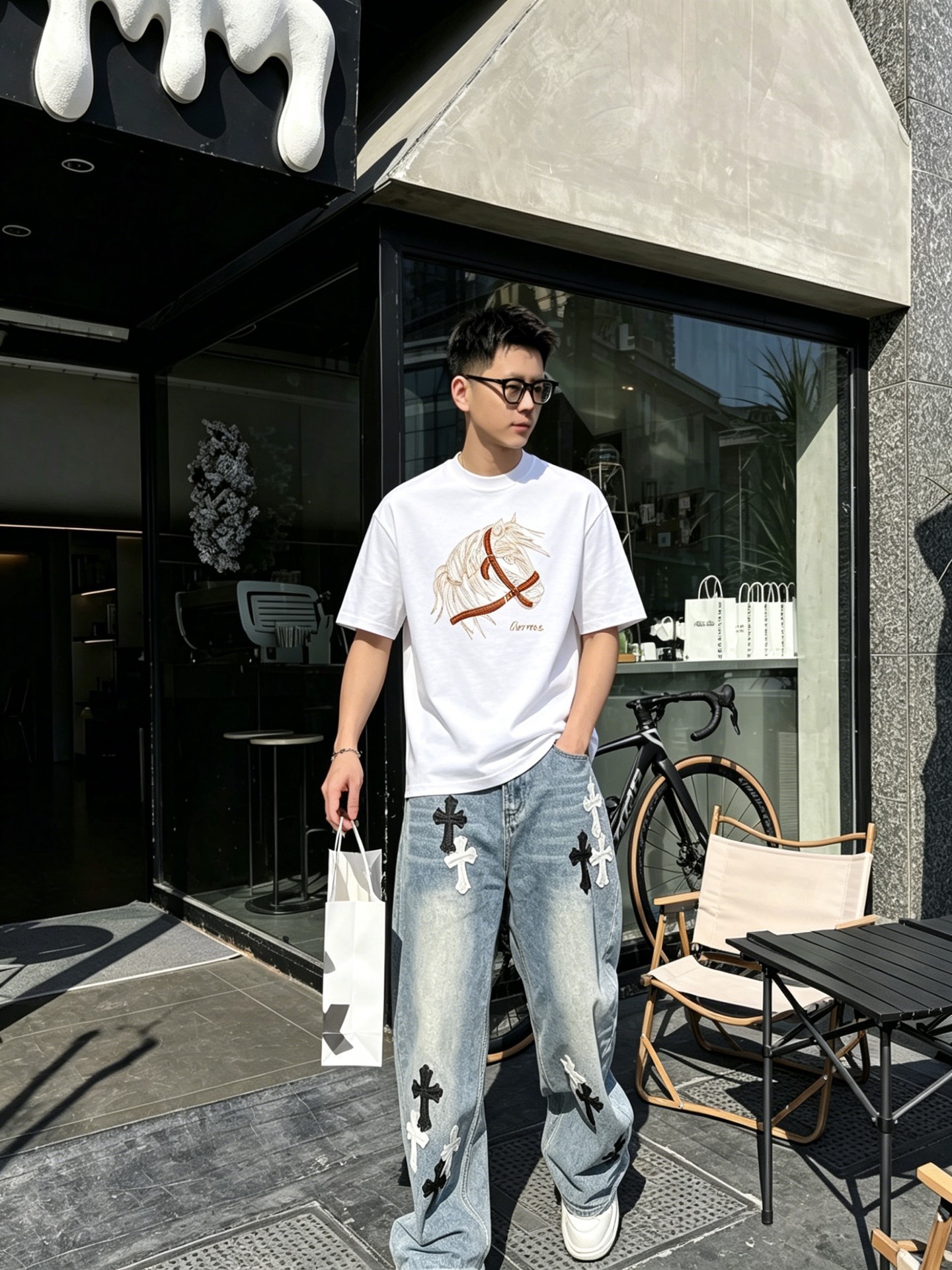 エルメス「Hermès」ロゴプリントTシャツ / ショートスリーブ クルーネック